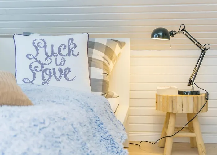 Perfekte In Perfekter Lage Mit Balkon! * فيسترلاند