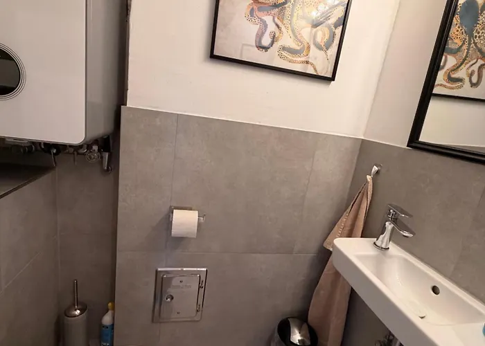 Perfekte In Perfekter Lage Mit Balkon!